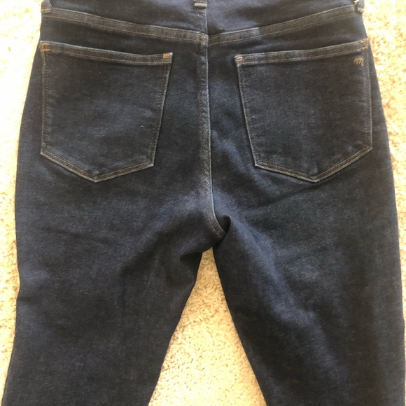 28-inch 9” inseam dark blue denim Madewell Jeans - Picture 3 of 3